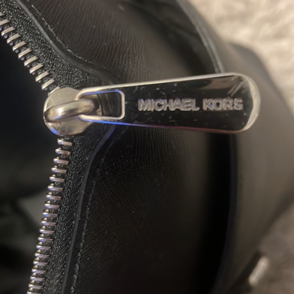 Large Michael Kors computer bag (great condition) black NEW - Picture 4 of 7